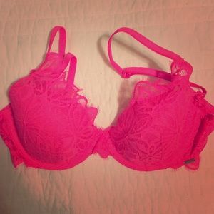 PINK Date Night bra 💕